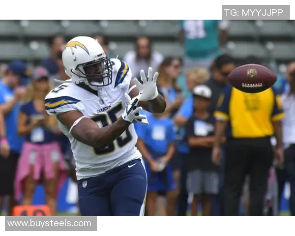 河篮足球明星谁更强大一场跨界对决的精彩分析与讨论