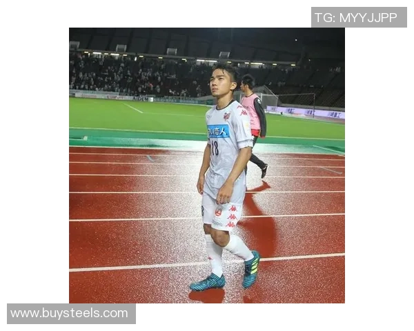 身高160厘米的足球明星有哪些他们的成就与影响力分析